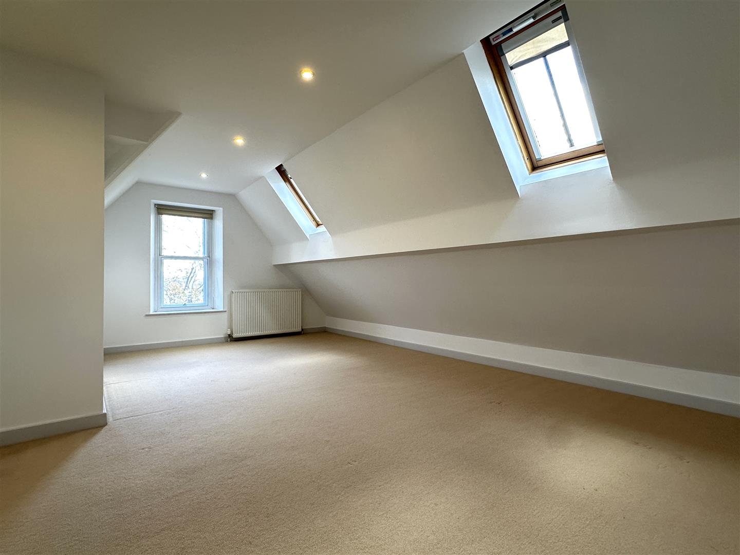 Apt 3, Beeches House, 131E, Psalter Lane, Nether Edge, Sheffield, S11 8UX