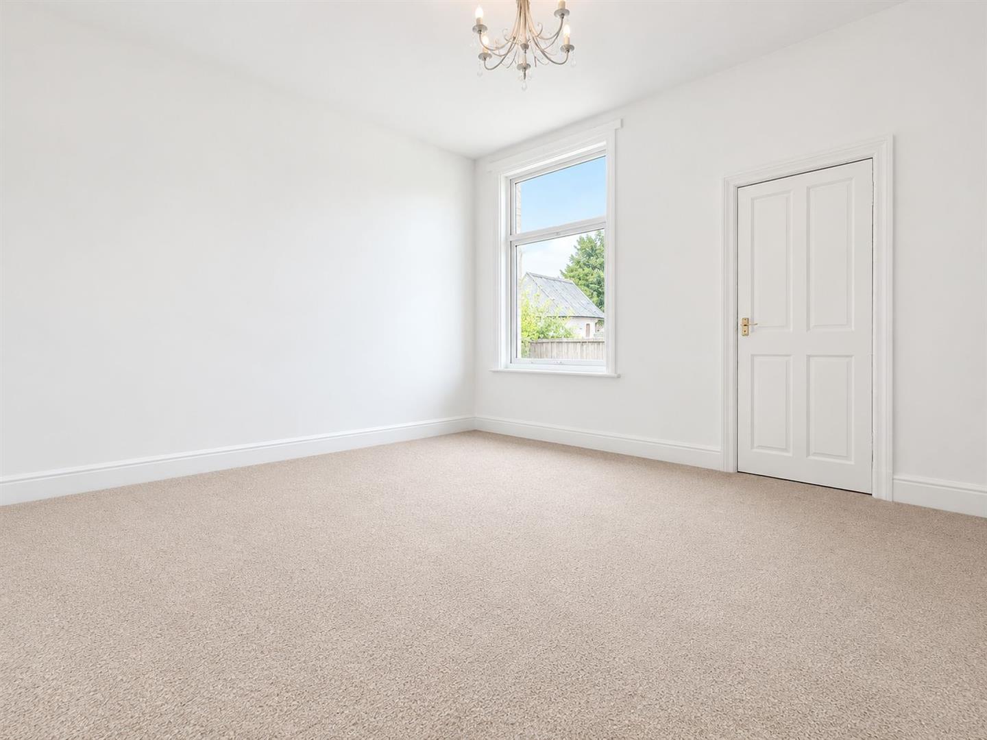 31, Castleton Road, Hope, Hope Valley, S33 6SB