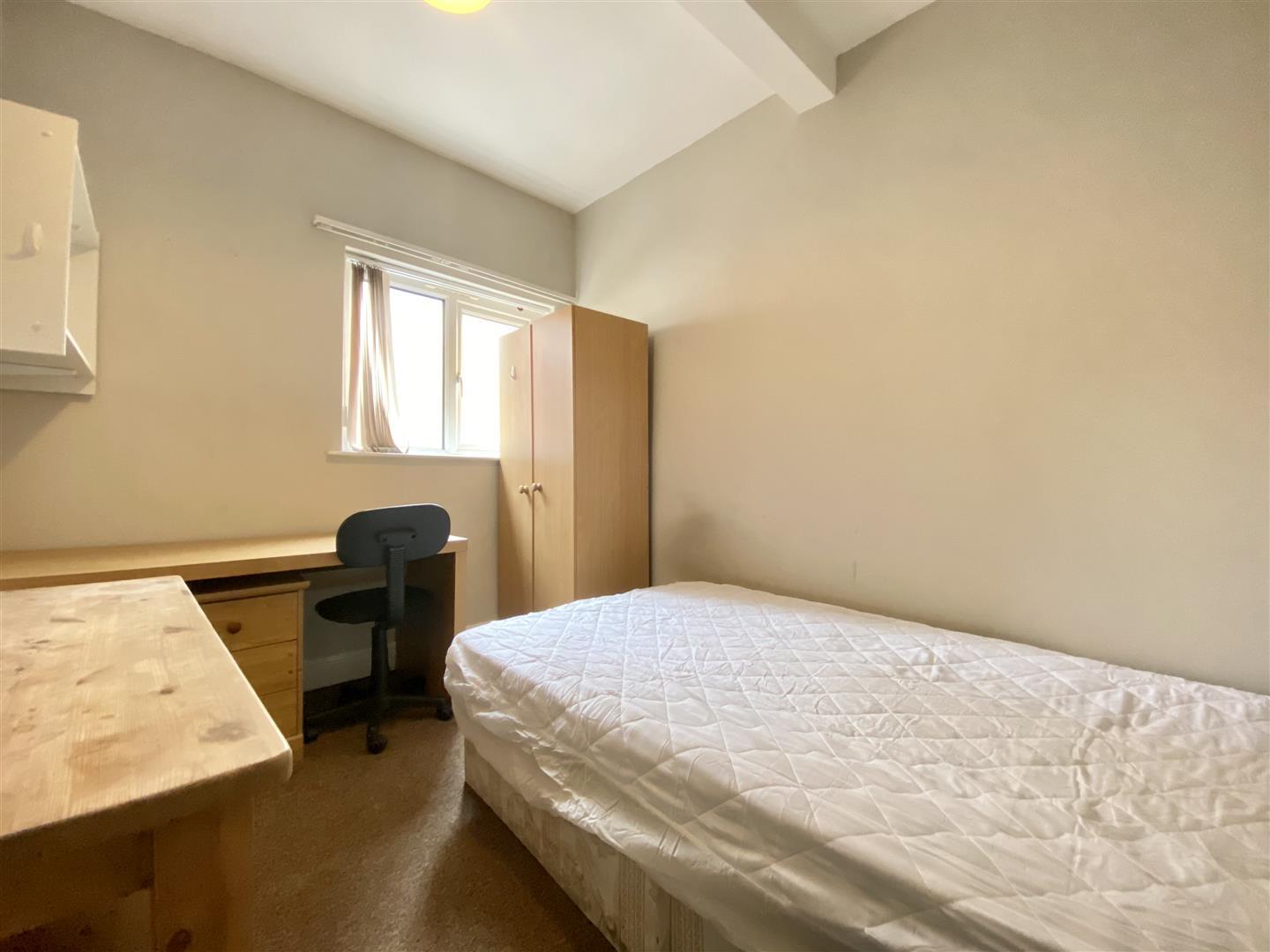 40, Beehive Road, Sheffield, S10 1EP