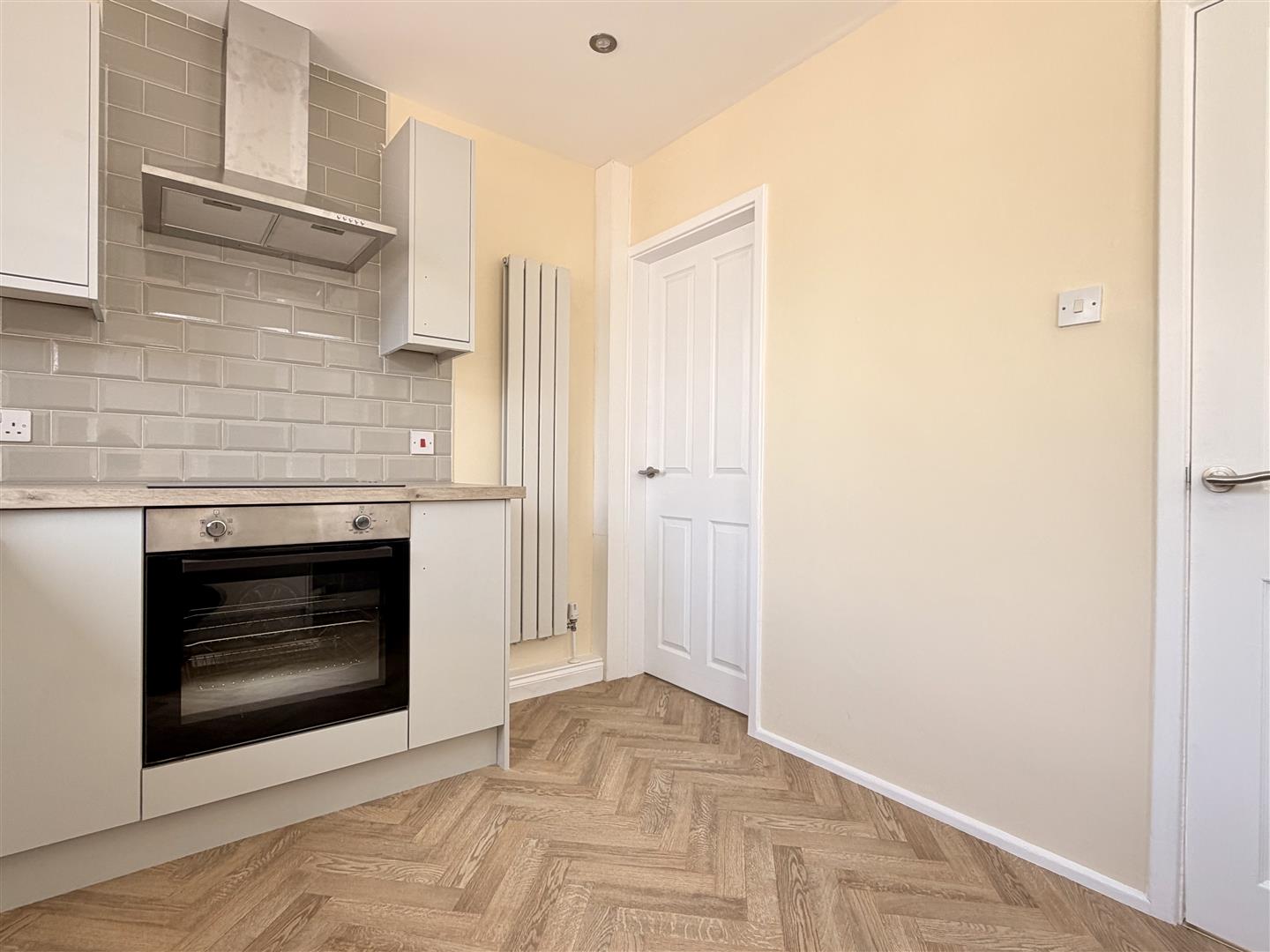 25, Vine Road, Tickhill, DN11 9EL