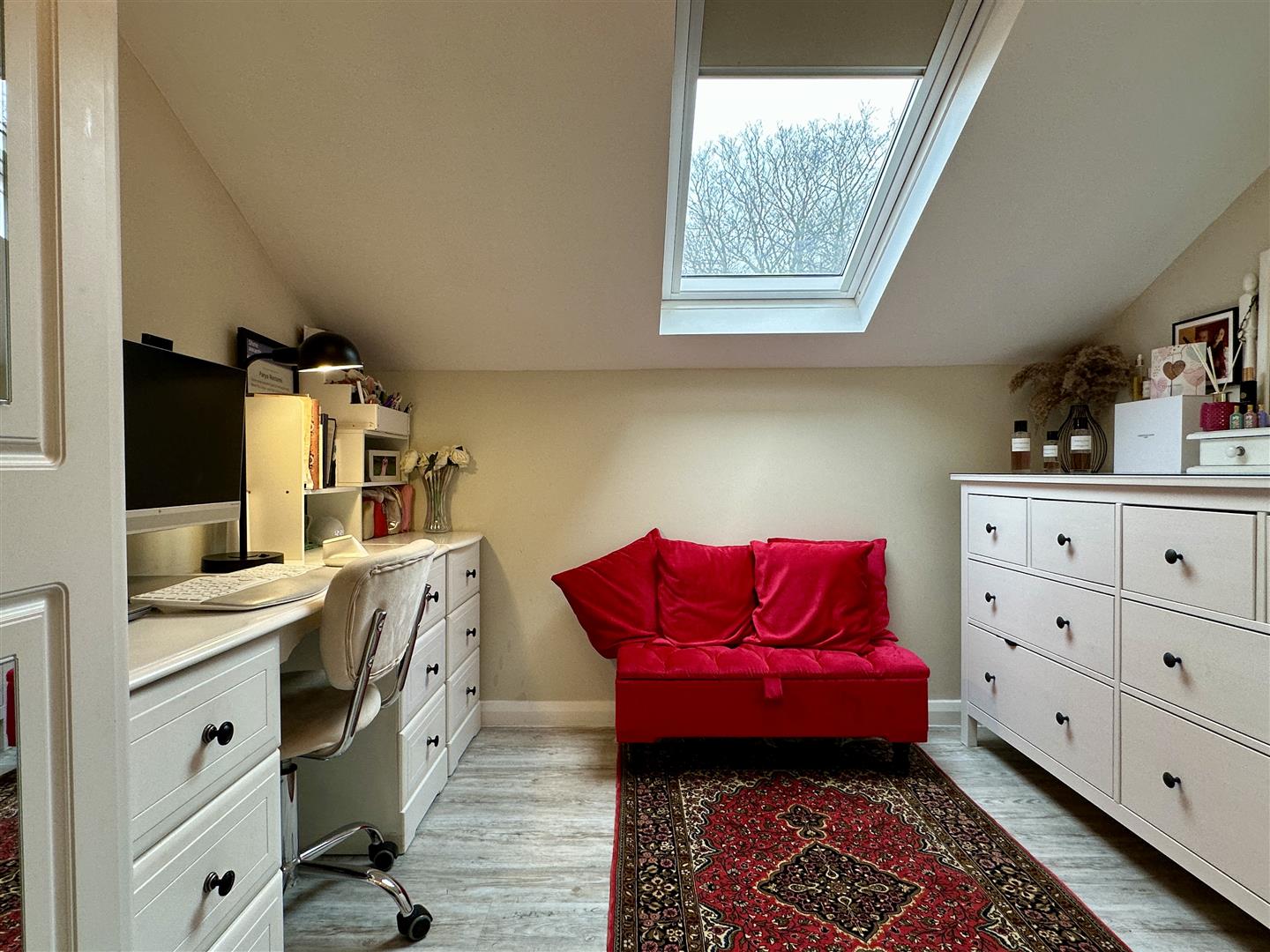 2, Akley Bank Close, Sheffield, S17 4DW