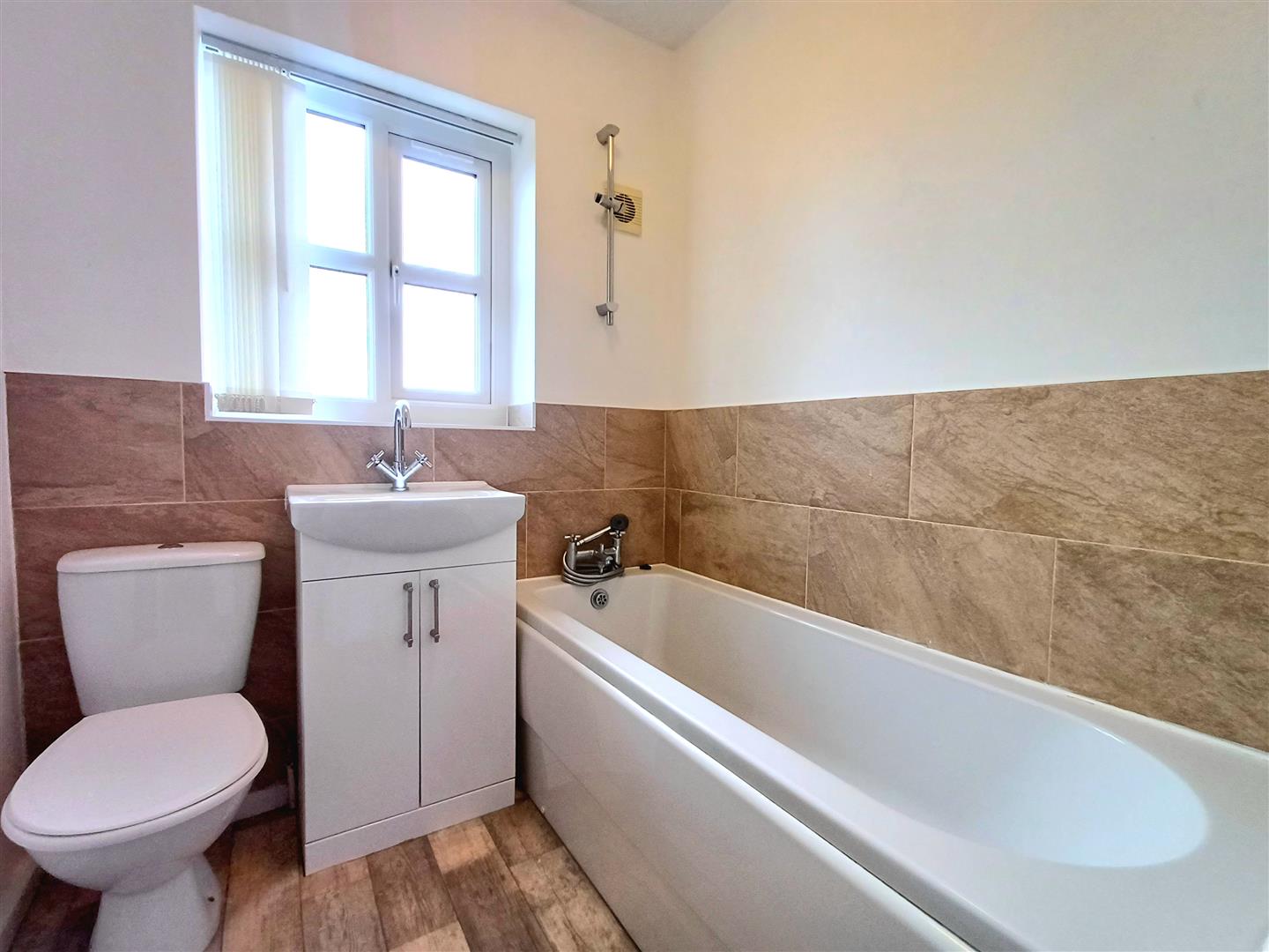 3, St Johns Croft, Wadworth, Doncaster, DN11 9XD