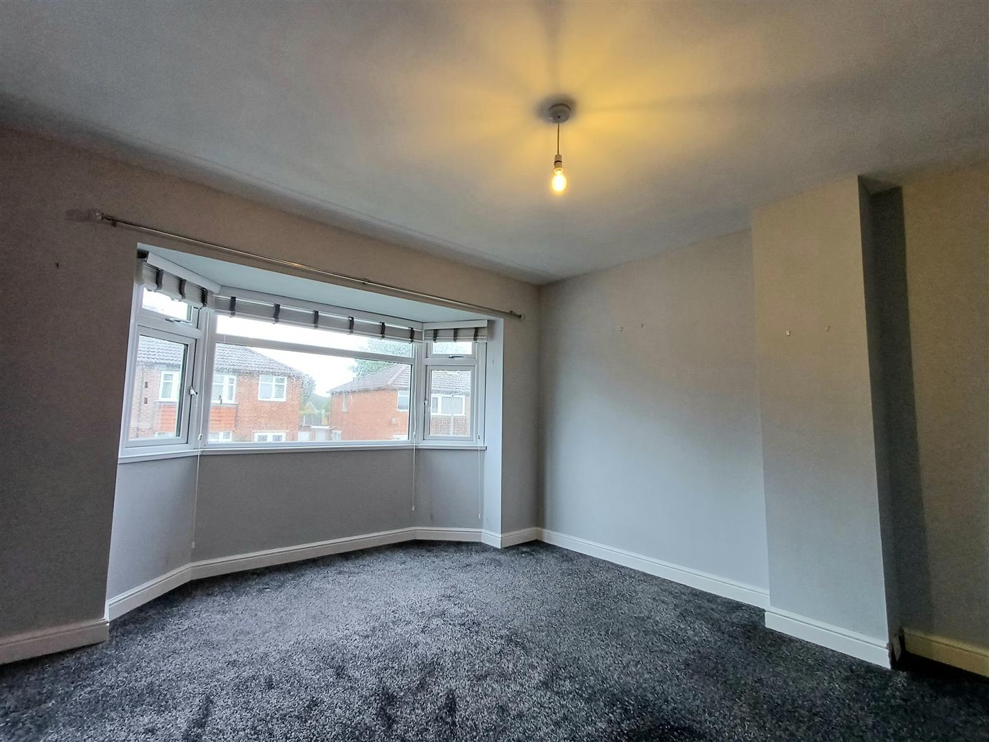 32, Eden Grove Road, Edenthorpe, Doncaster, DN3 2LL