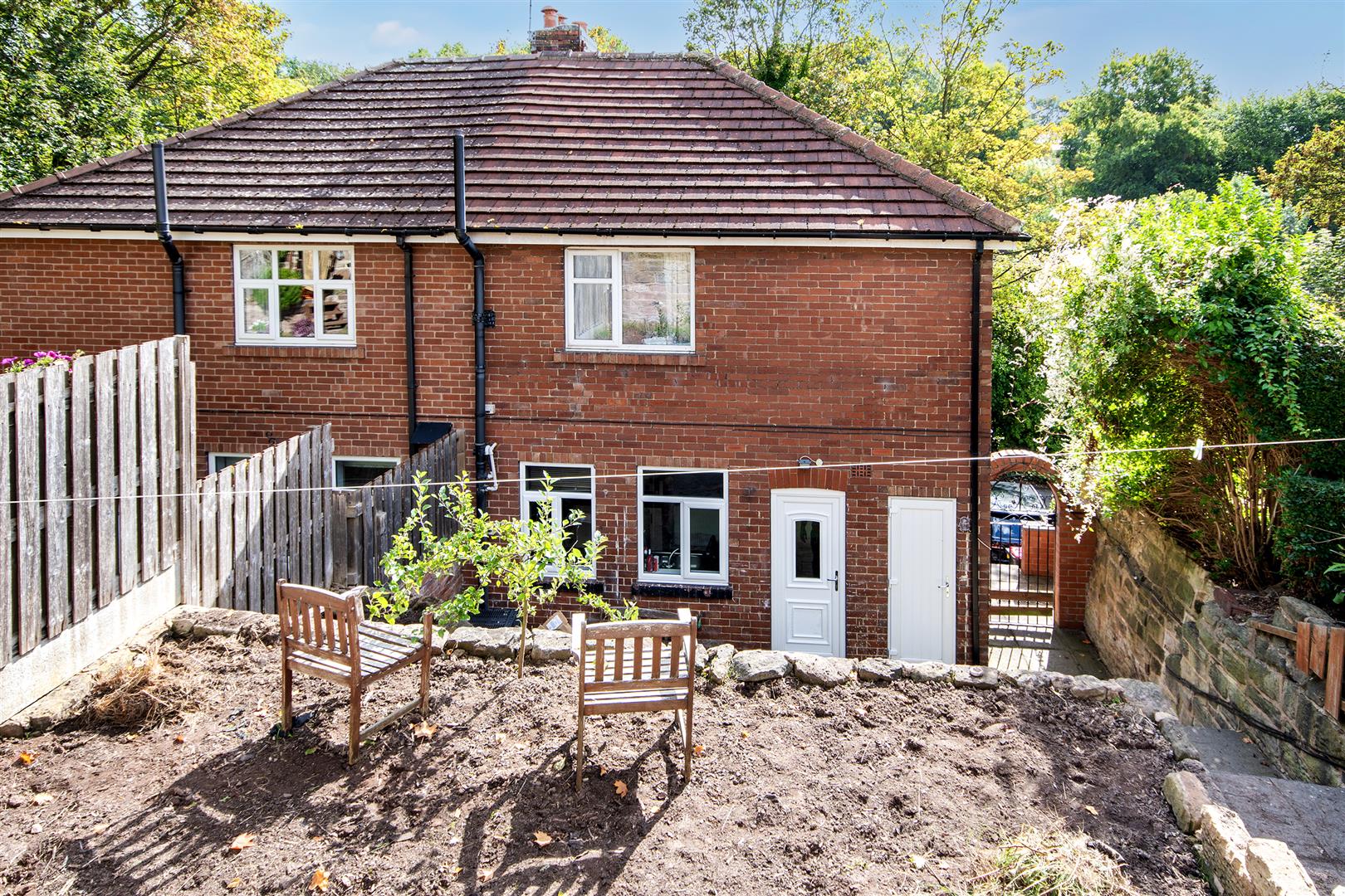 31, Hill Side, Whiston, Rotherham, S60 4HL