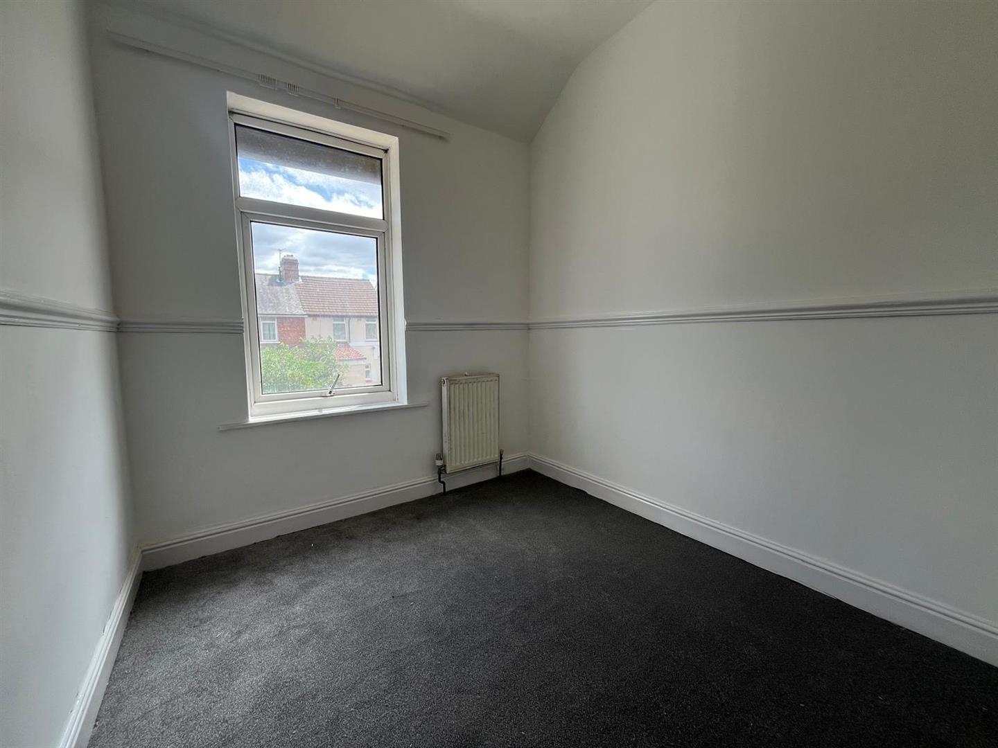 15, Beech Grove, Bentley, DN5 0DG