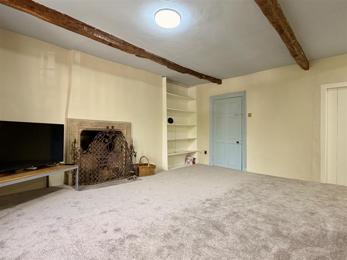 Madeira House, Commercial Road, Tideswell, Buxton, SK17 8NU