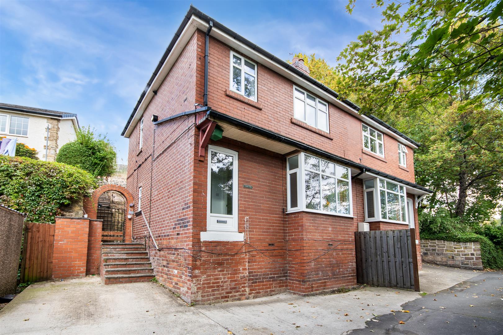 31, Hill Side, Whiston, Rotherham, S60 4HL