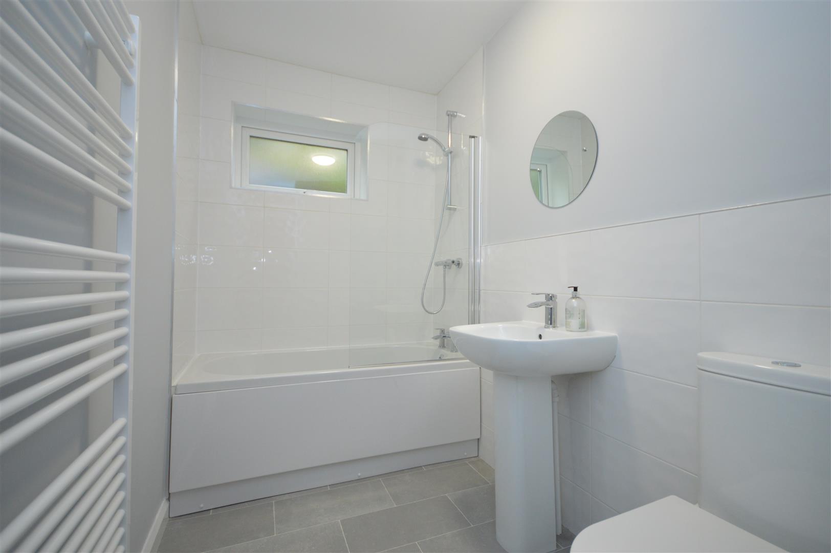 32, Ryefield Gardens, Sheffield, S11 9UD
