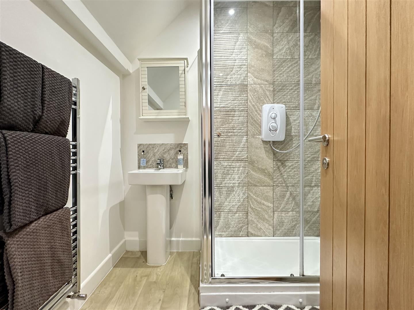 1B Grove House, Wharf Street, Bawtry, Doncaster, DN10 6HZ