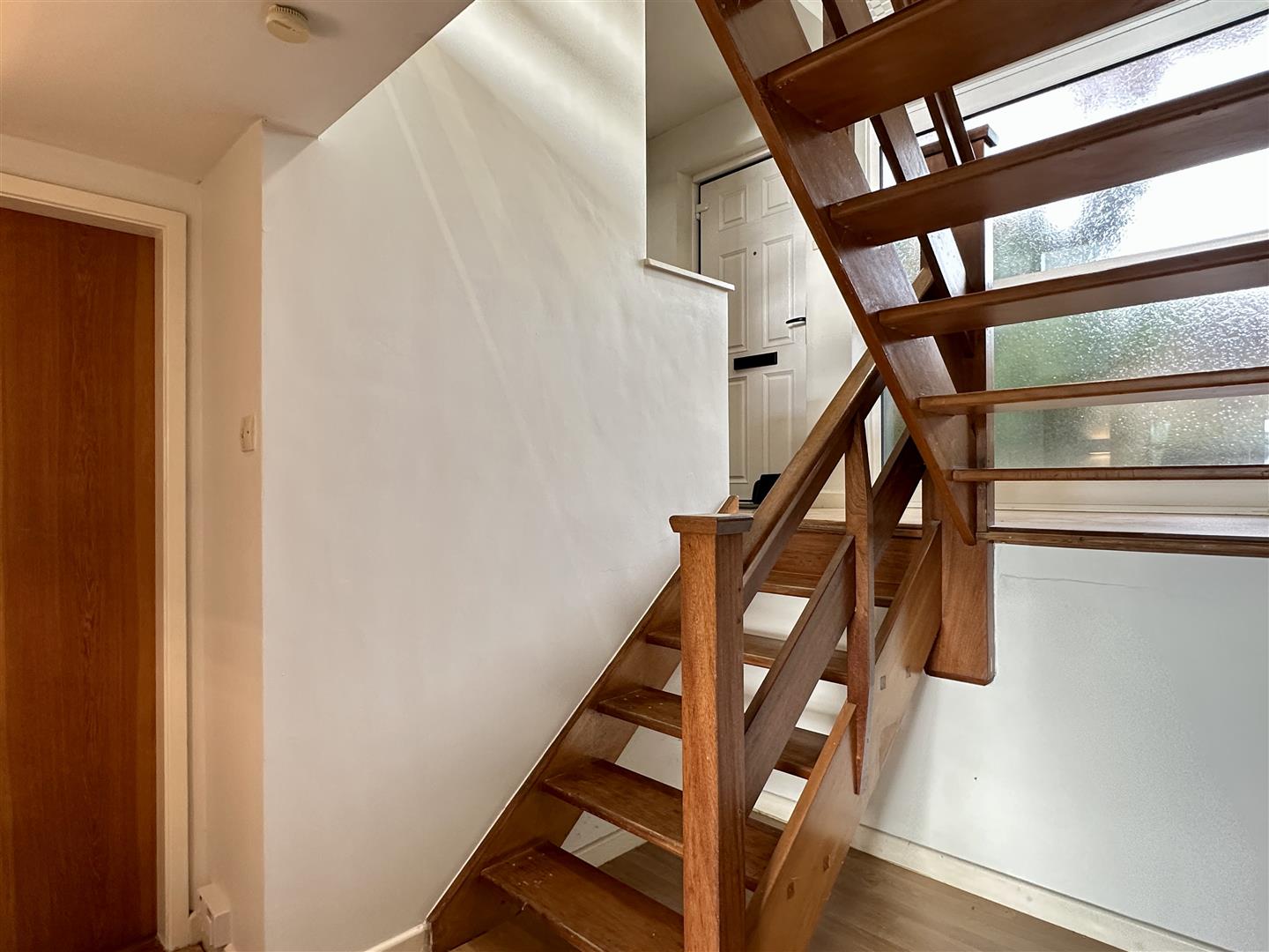 White Leaf, Higger Lane, Hathersage, Hope Valley, S32 1AW