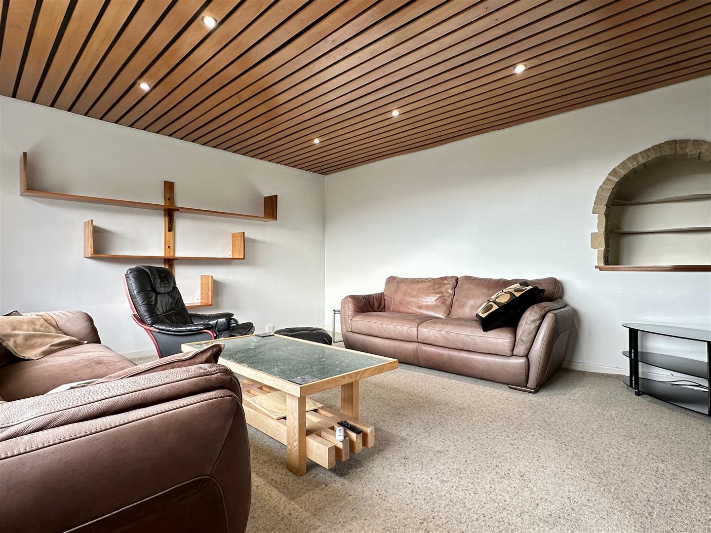White Leaf, Higger Lane, Hathersage, Hope Valley, S32 1AW