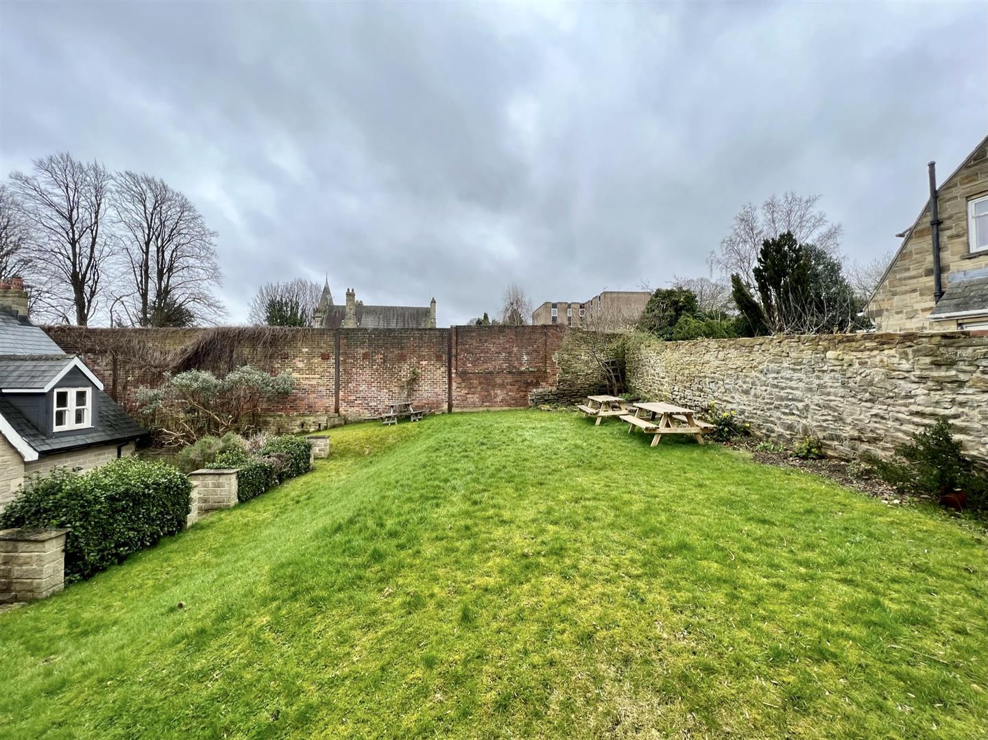 Apartment 2d Beech Tree Mews, 131, Psalter Lane, Sheffield, S11 8UX