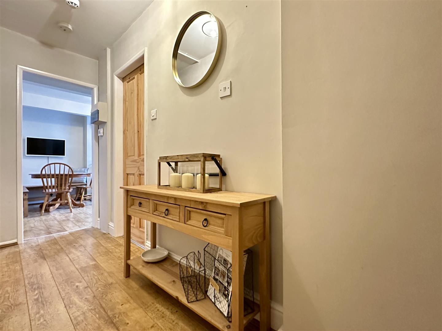 Flat 1, 7, Buxton Road, Bakewell, DE45 1DA