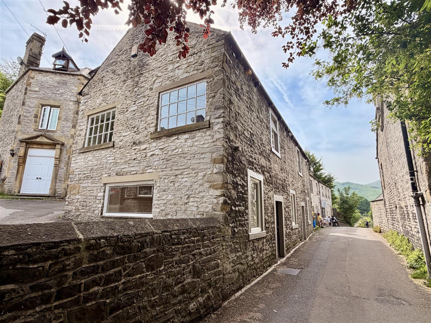 Castle Cottage, The Stones, Castleton, Hope Valley, S33 8WQ