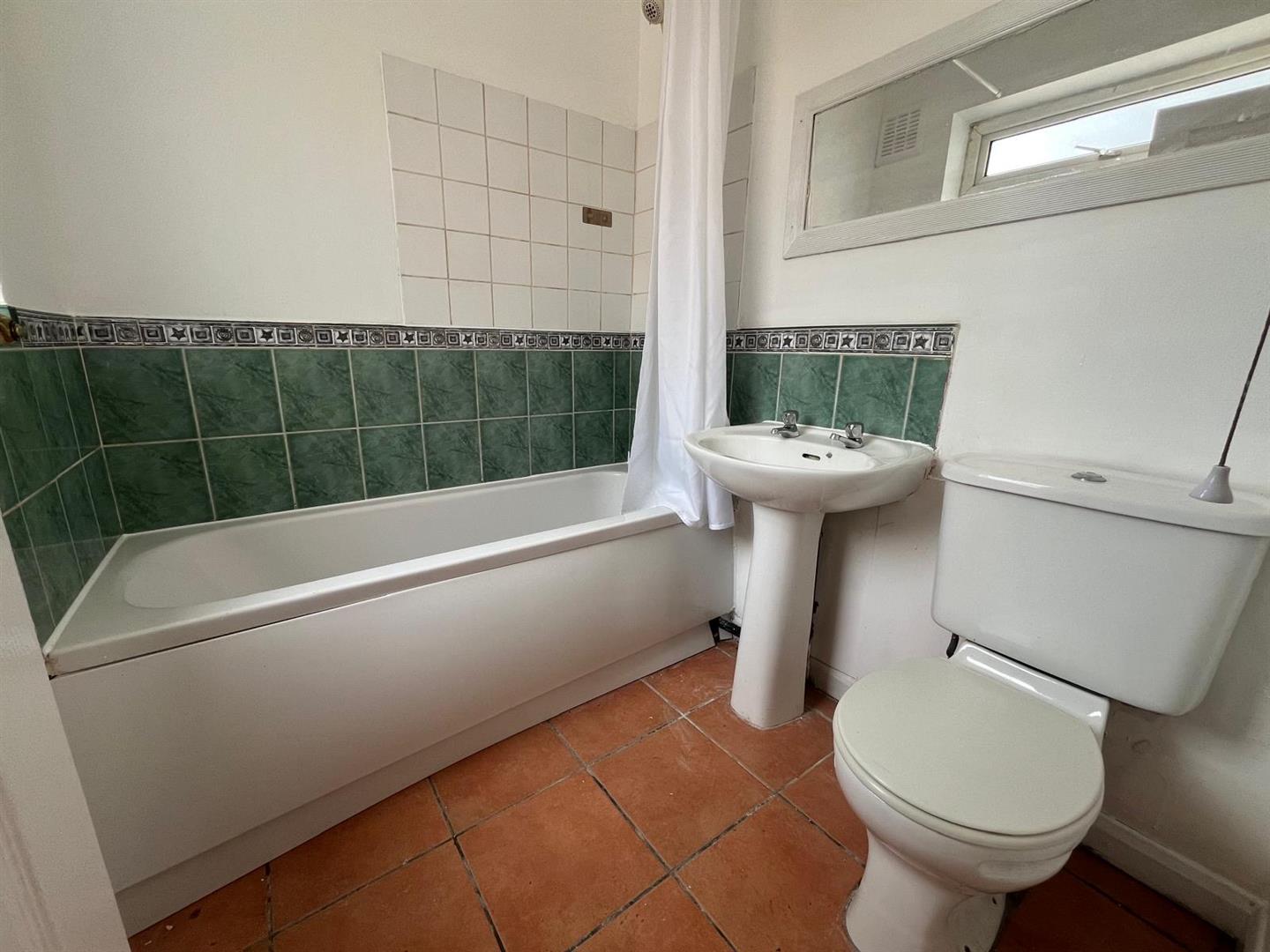 15, Beech Grove, Bentley, DN5 0DG