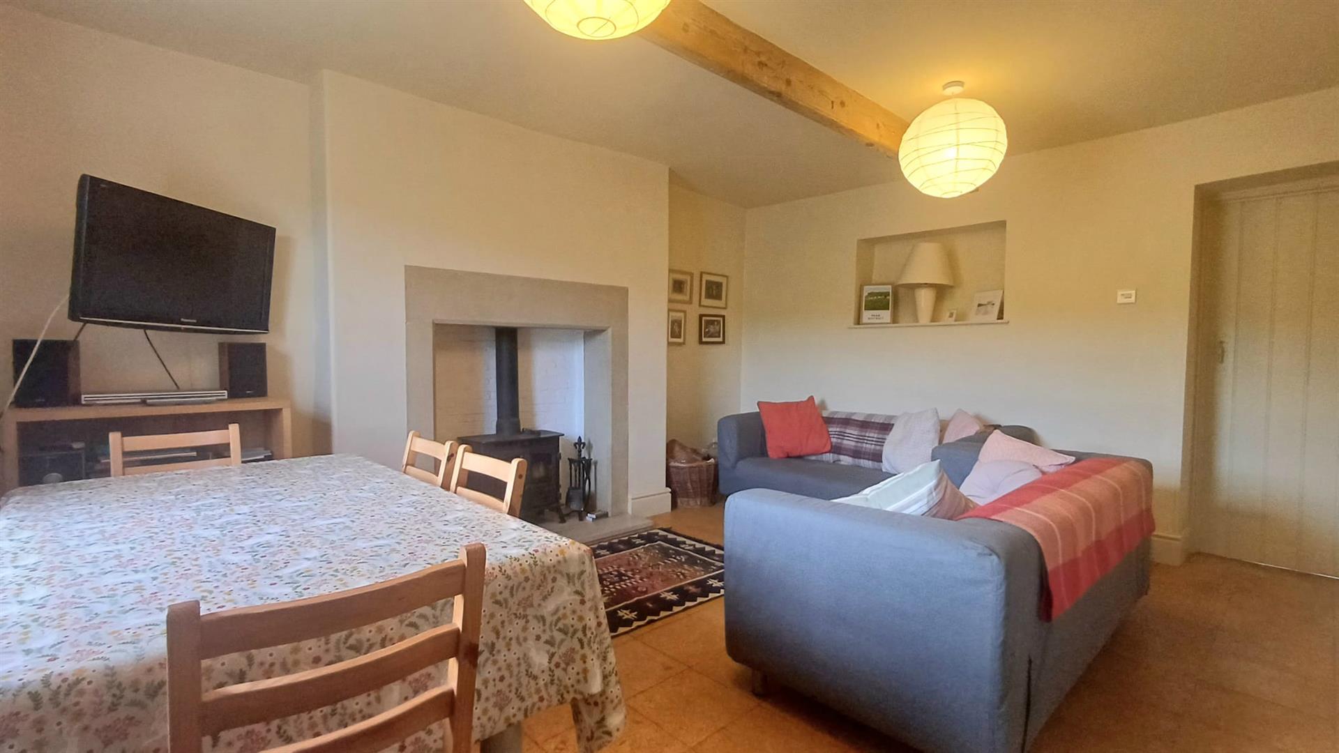 3 New Houses, Bottomhill Road, Cressbrook, Buxton, SK17 8ST