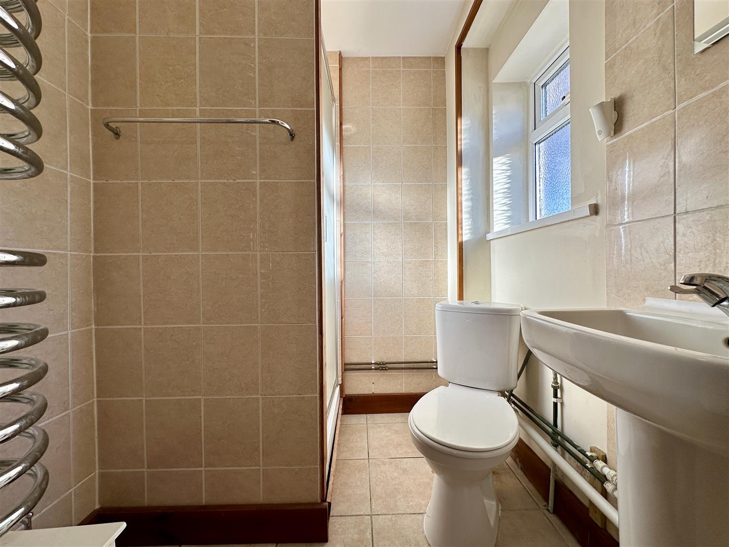 34, Leyfield Road, Dore, Sheffield, S17 3EE