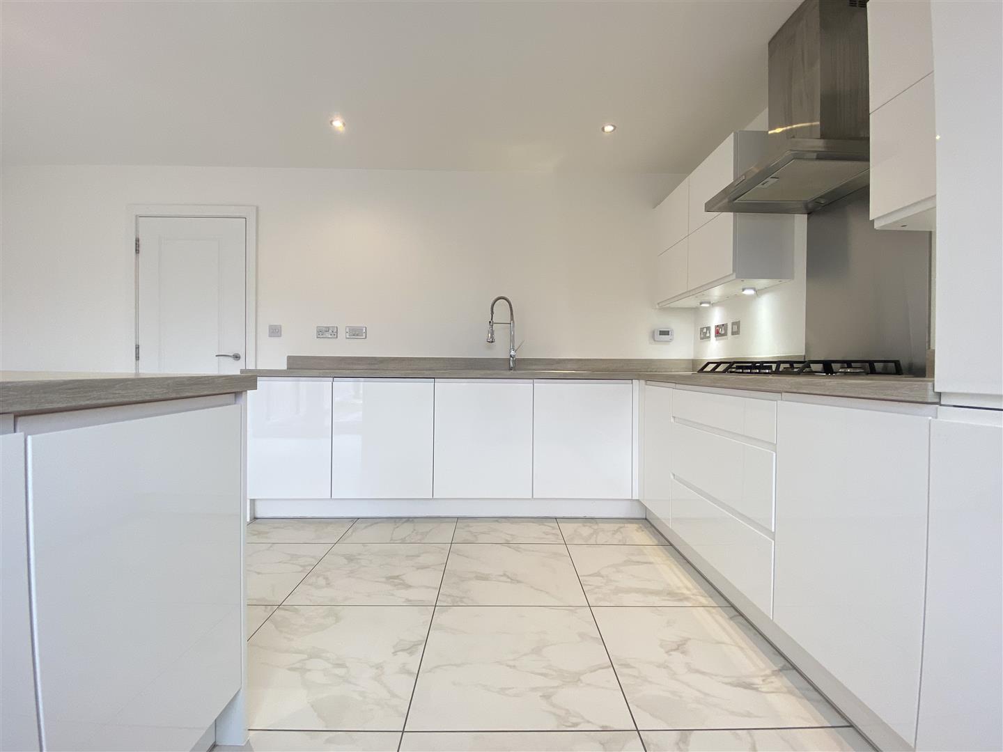 3, Anglo Close, Dore, Sheffield, S17 3SE