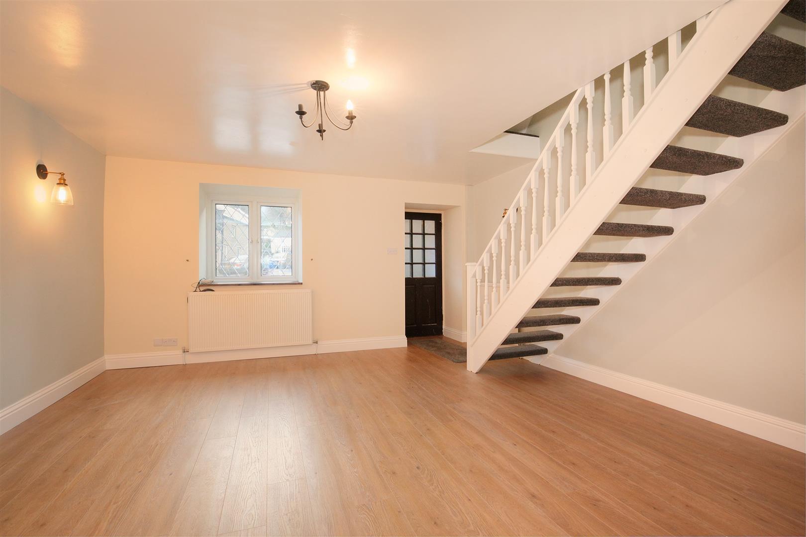 2, Nags Head Coach House, Market Place, Castleton, S33 8WQ
