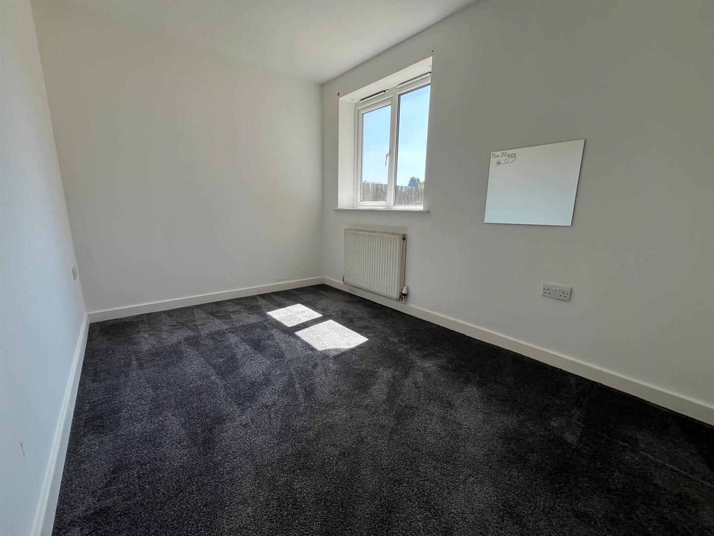 5a, Poplar Road, Dunscroft, DN7 4AW