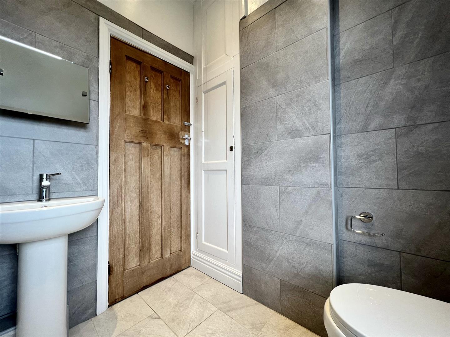 81, Dobbin Hill, Sheffield, S11 7JE
