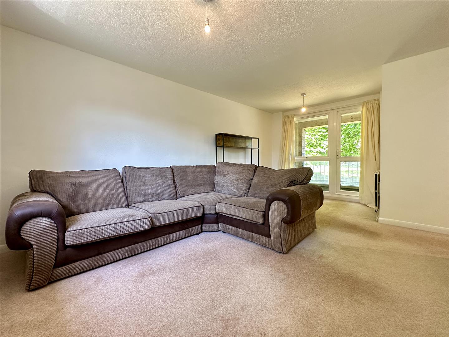 27, The Crofts, Hathersage, Hope Valley, S32 1DG