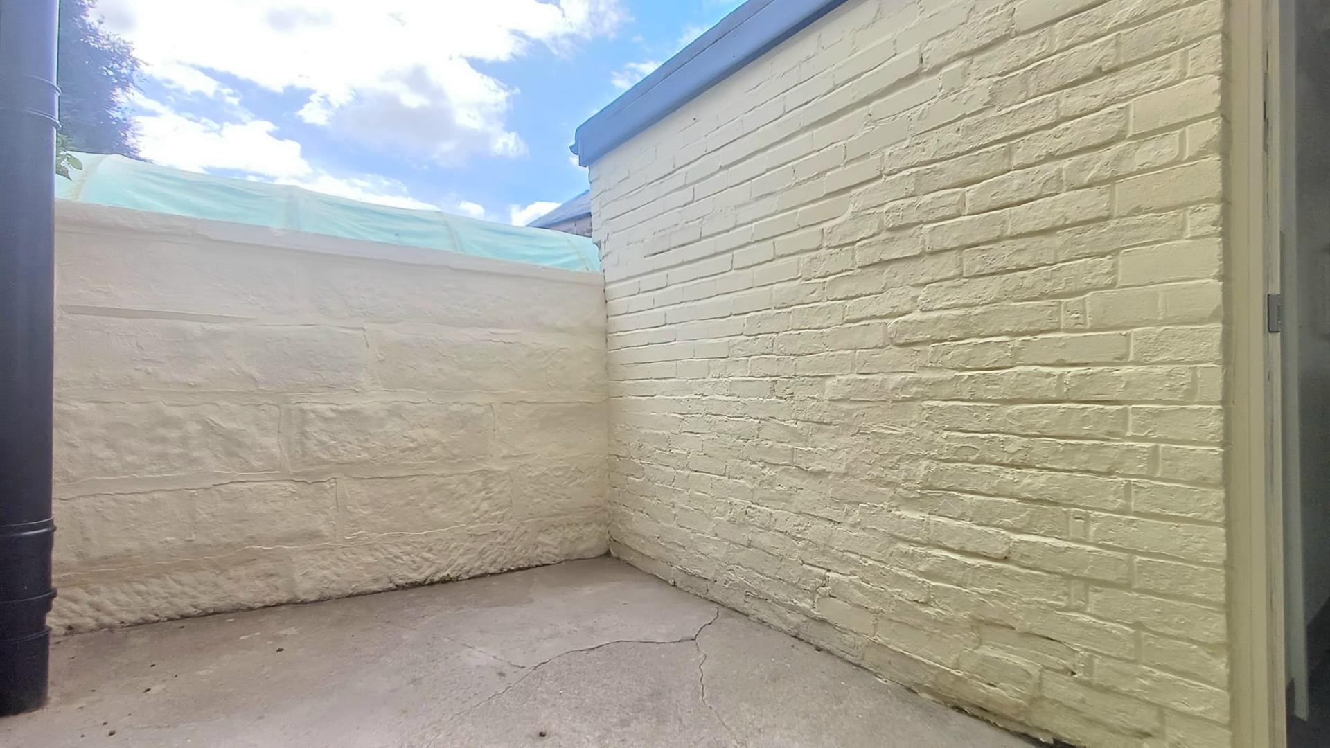 Flat 2, 36, Matlock Street, Bakewell, DE45 1EE