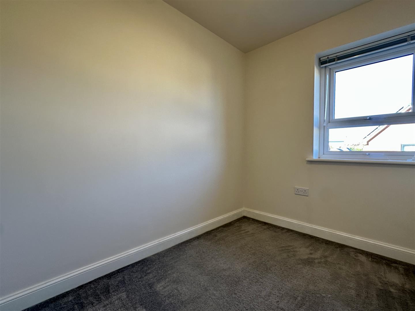 25, Autumn Fields, Waverley, Rotherham, S60 8DN