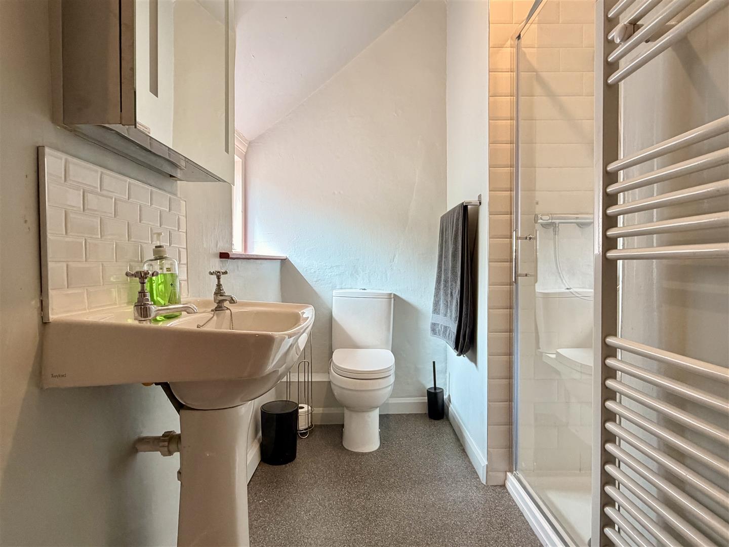 Madeira House, Commercial Road, Tideswell, Buxton, SK17 8NU