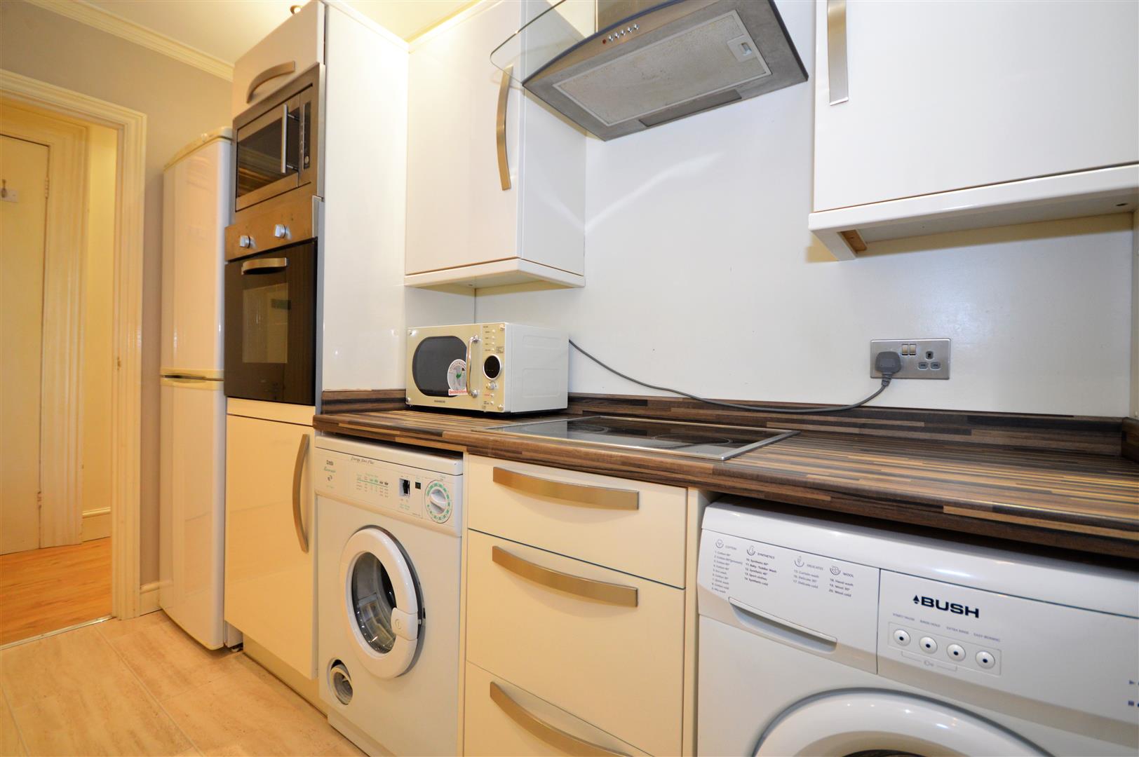 Flat 2, 8, Tapton House Road, Broomhill, Sheffield, S10 5BY