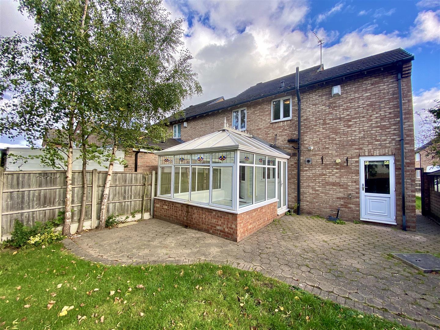 11, Trent Close, Edlington, Doncaster, DN12 1SG