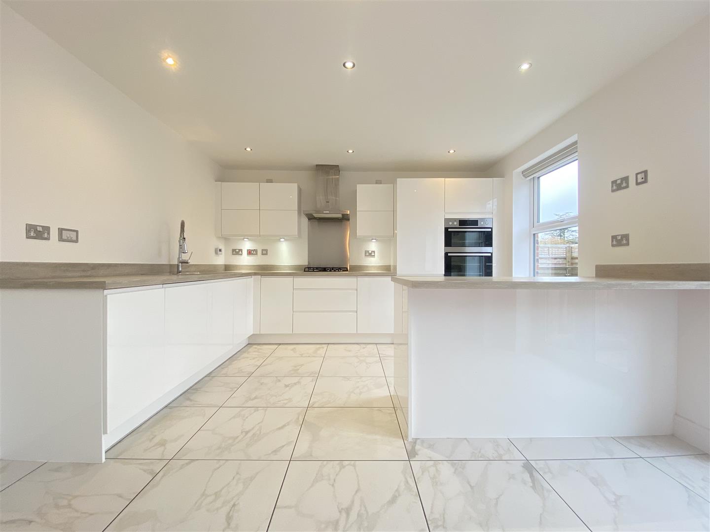 3, Anglo Close, Dore, Sheffield, S17 3SE
