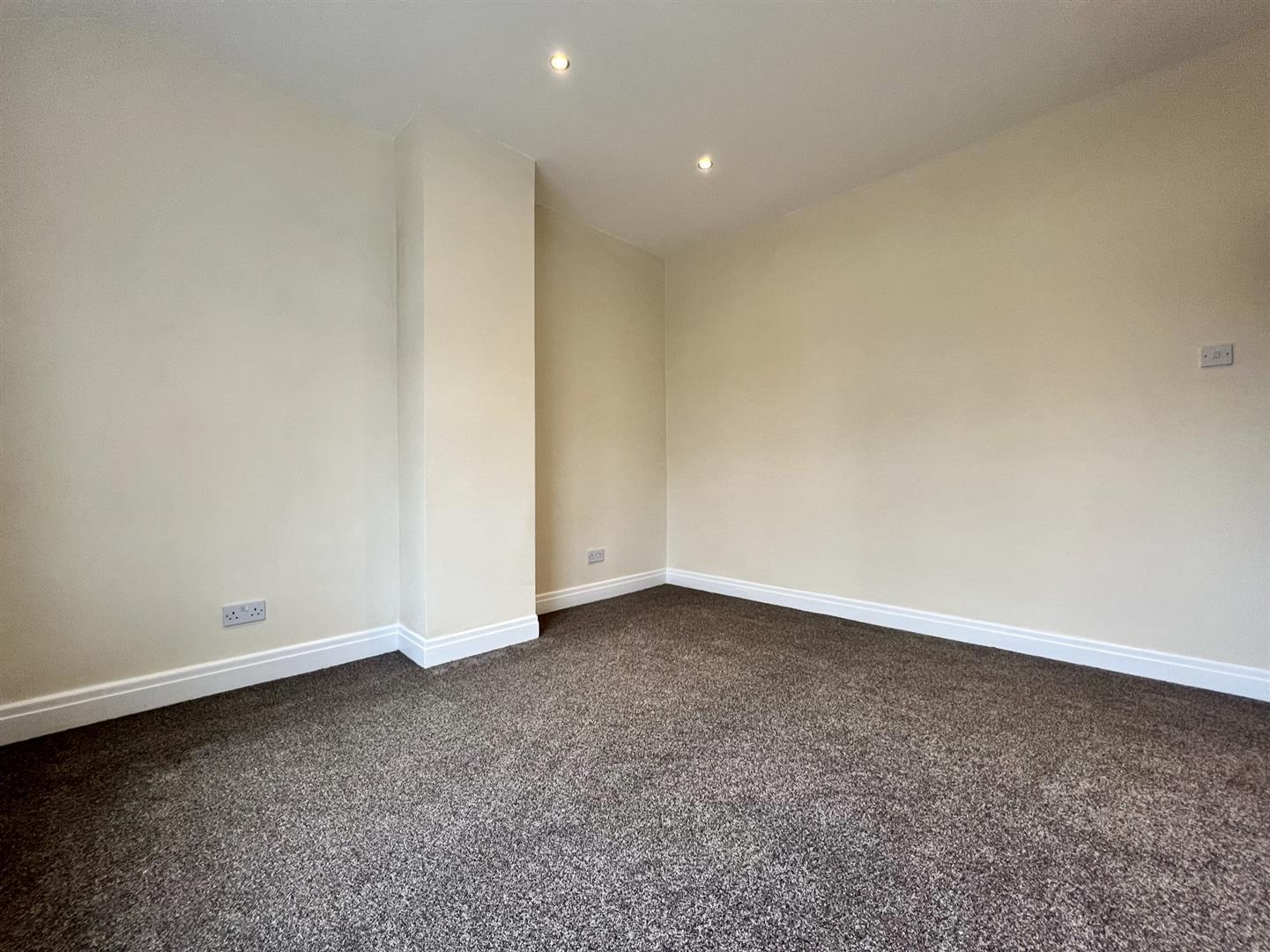 81, Dobbin Hill, Sheffield, S11 7JE