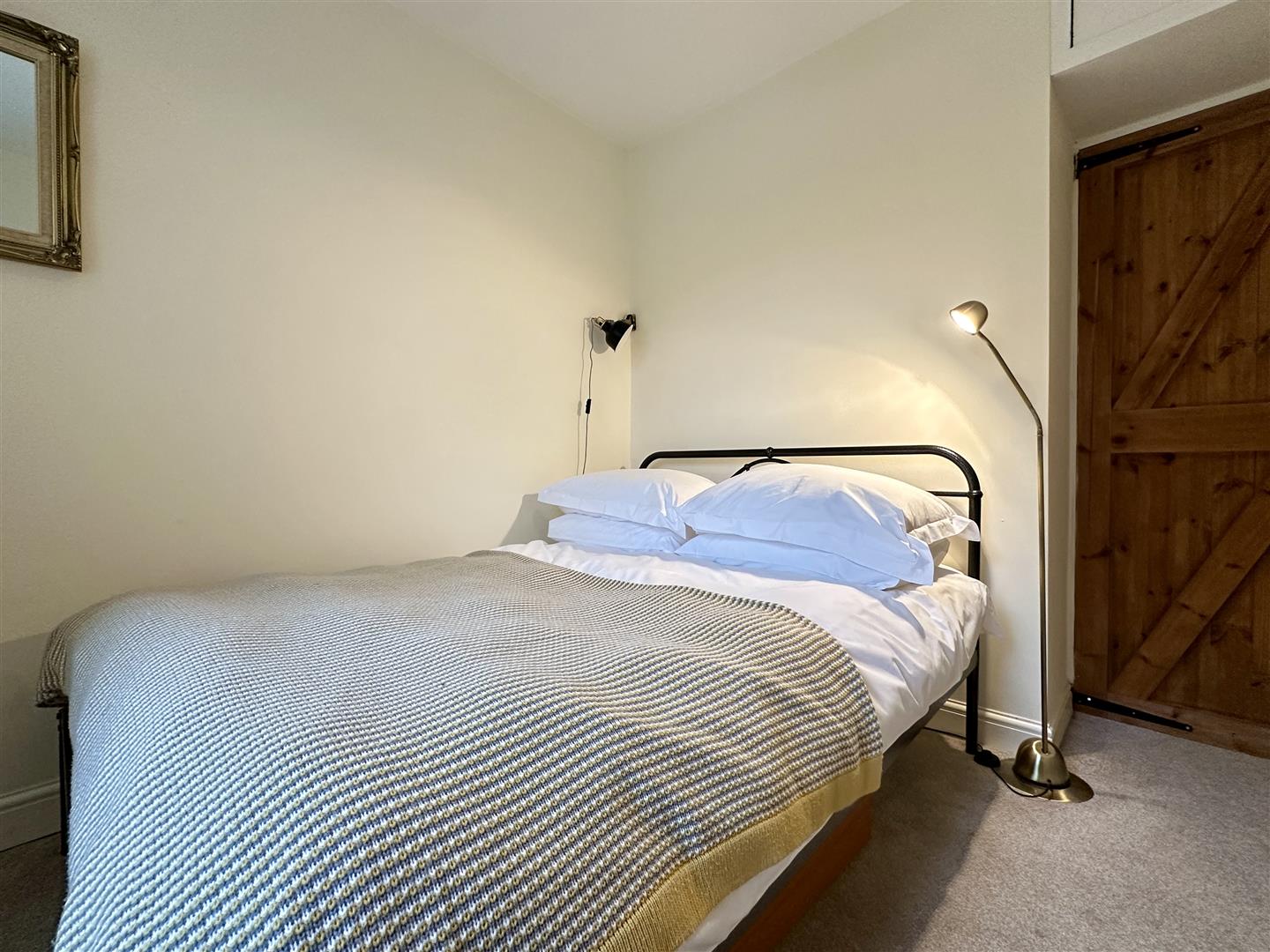 North View, Charlotte Lane, Bradwell, Hope Valley, S33 9HH