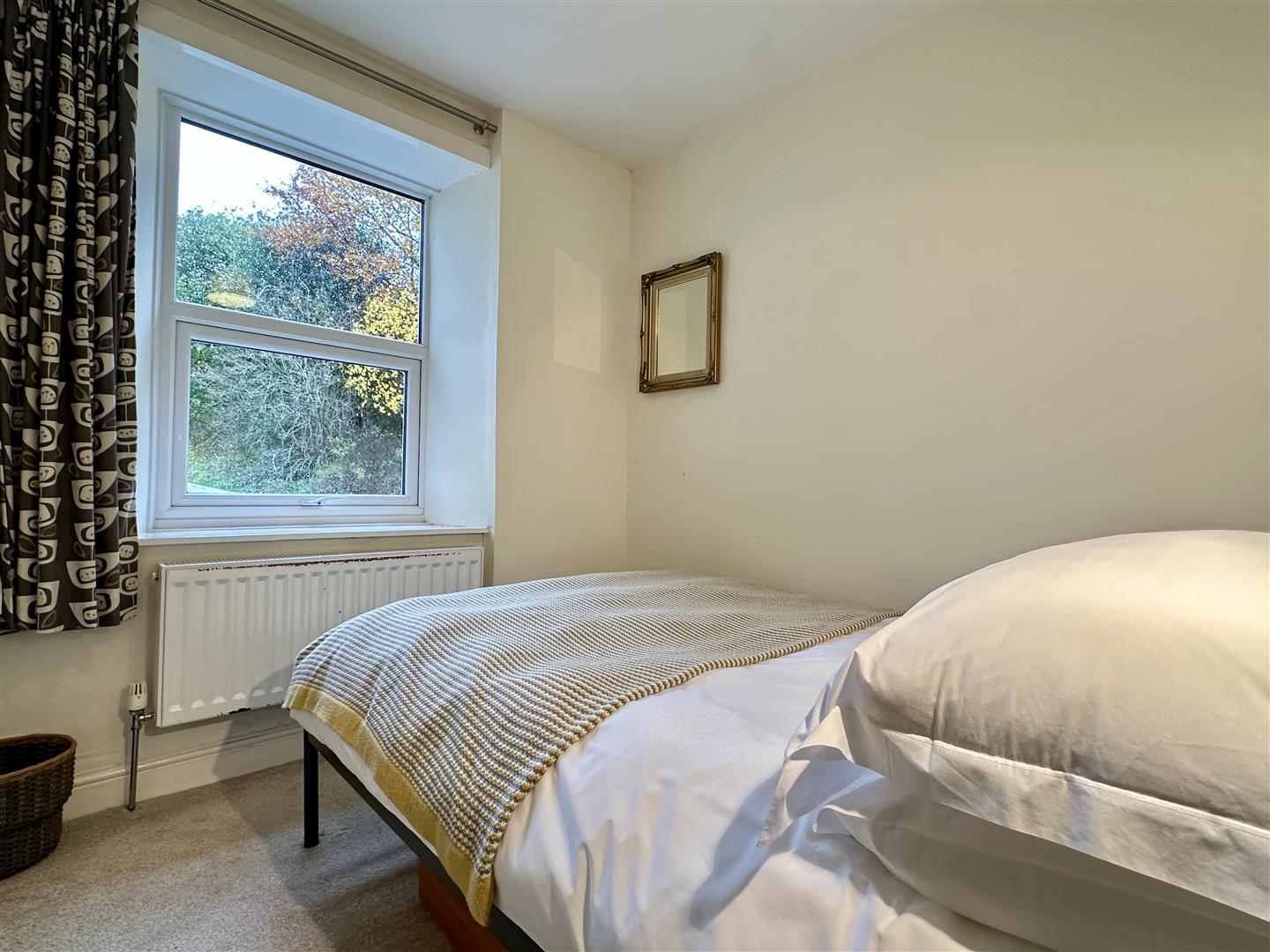 North View, Charlotte Lane, Bradwell, Hope Valley, S33 9HH