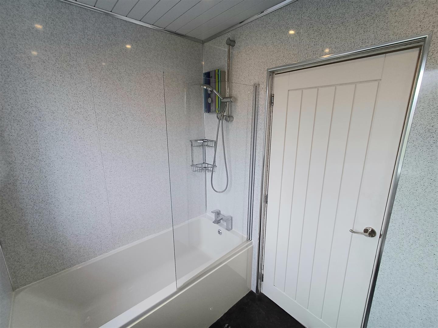 32, Eden Grove Road, Edenthorpe, Doncaster, DN3 2LL