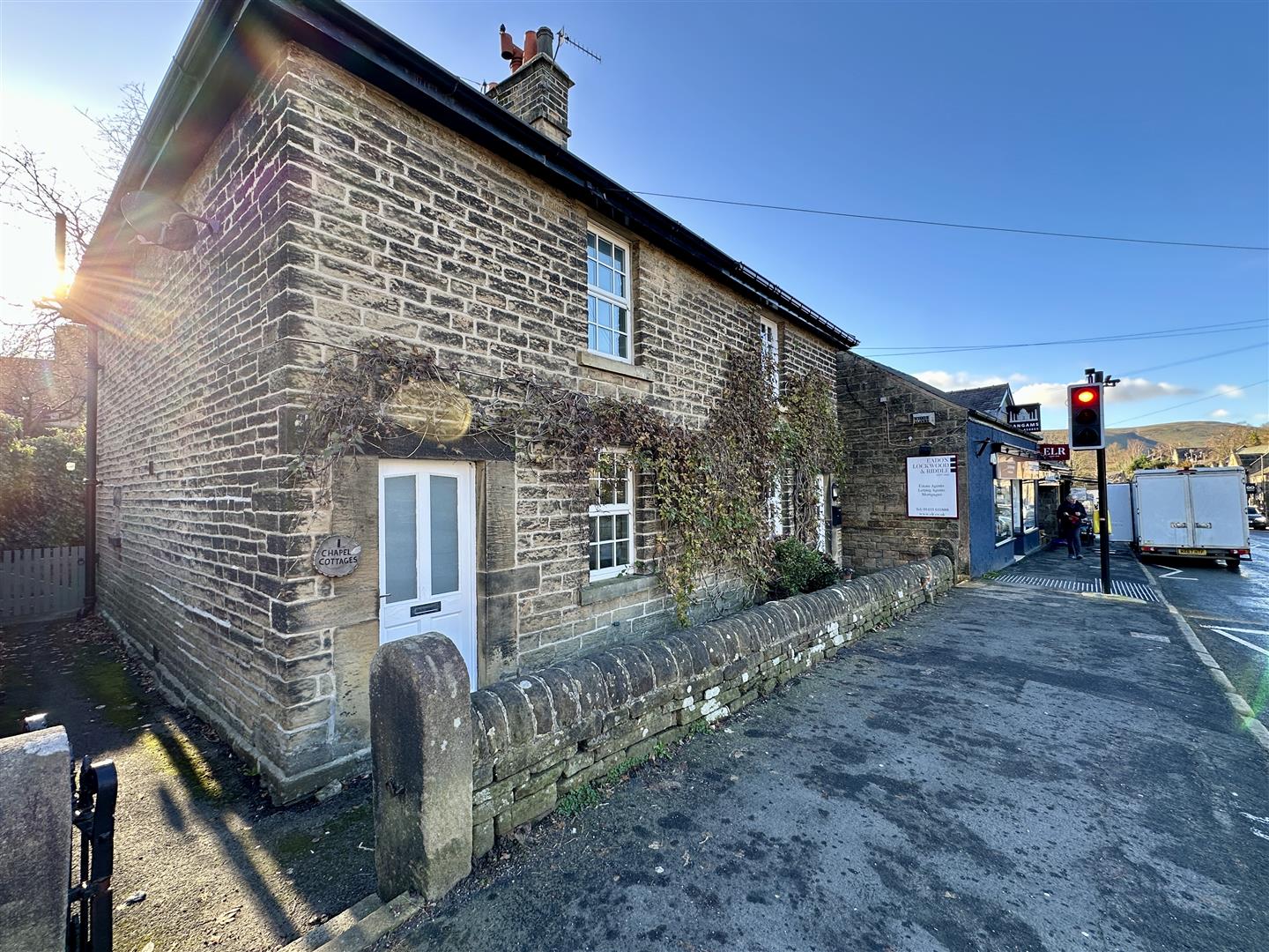 1 Chapel Cottages, Main Road, Hathersage, Hope Valley, S32 1BB