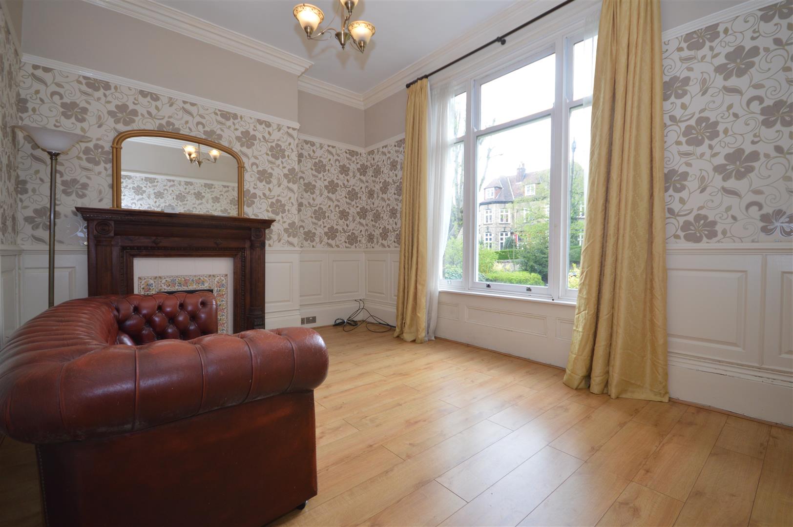 Flat 2, 8, Tapton House Road, Broomhill, Sheffield, S10 5BY
