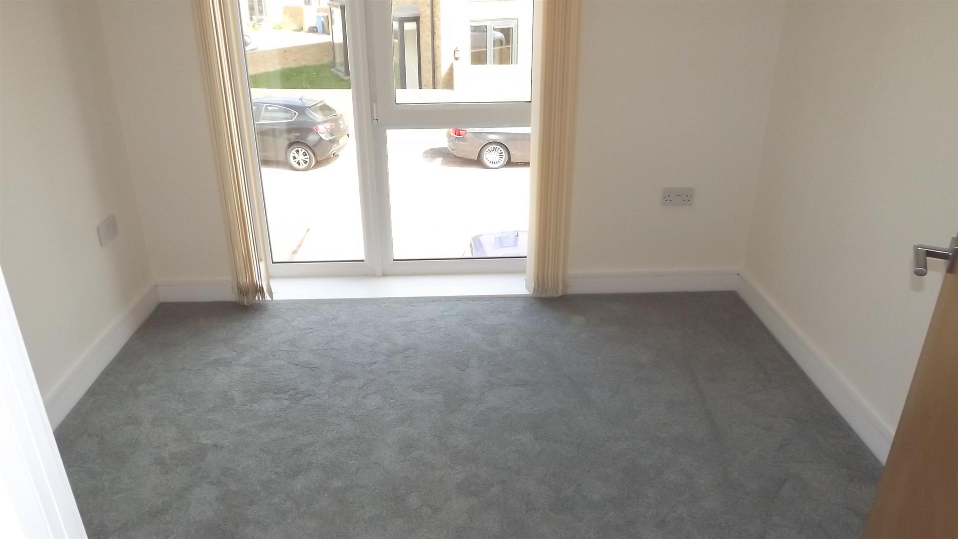33, Castle Croft Drive, Sheffield, S2 2BZ