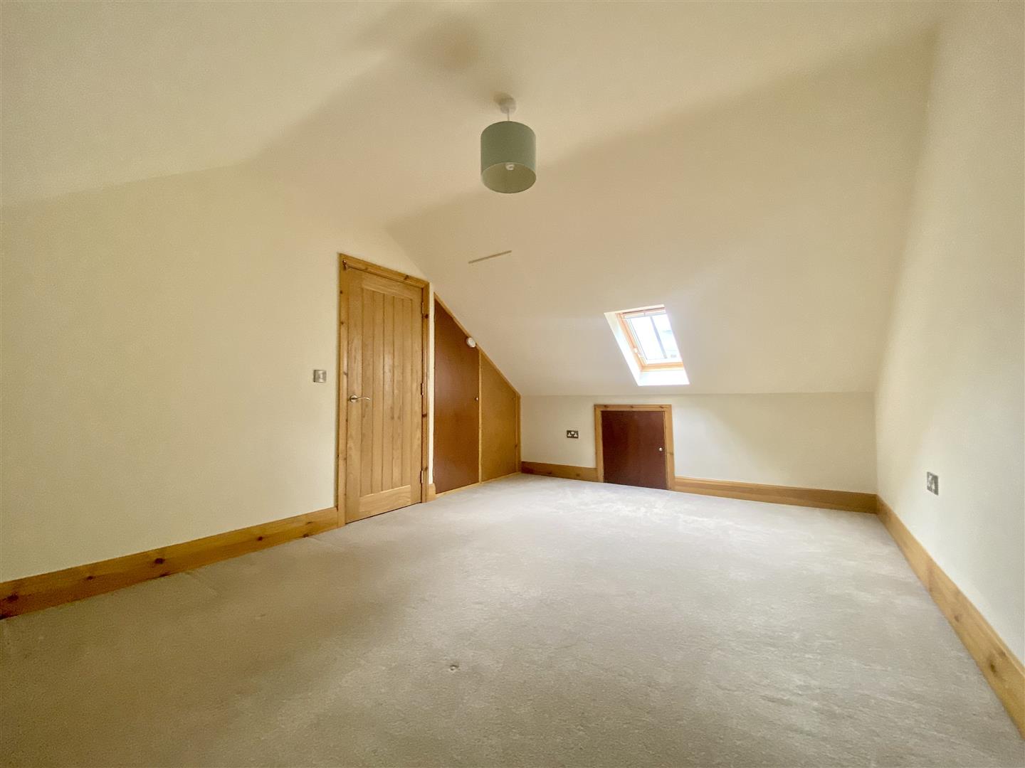 Bowlers Cottage, 2, Cross Daggers Cottages, Commercial Road, Tideswell Buxton, SK17 8NU