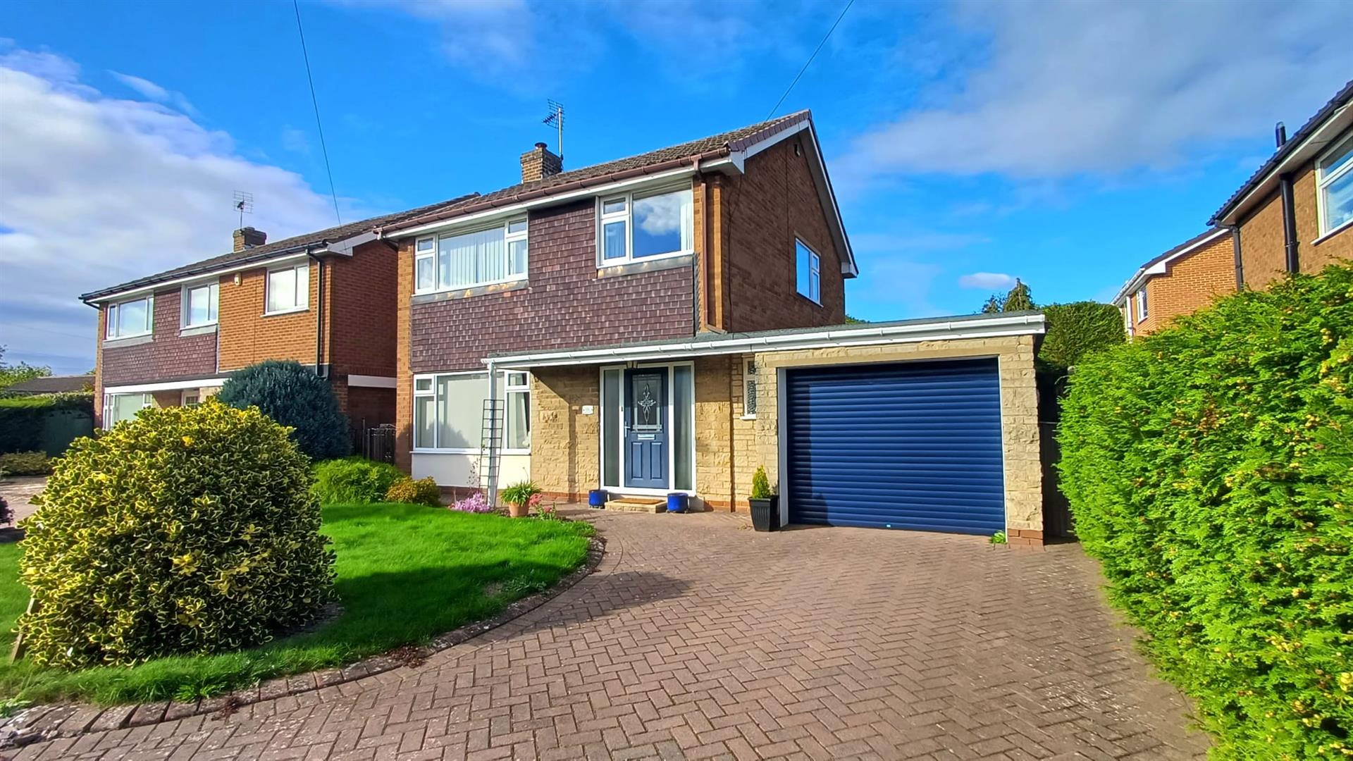 16, Lancaster Crescent, Tickhill, Doncaster, DN11 9PX