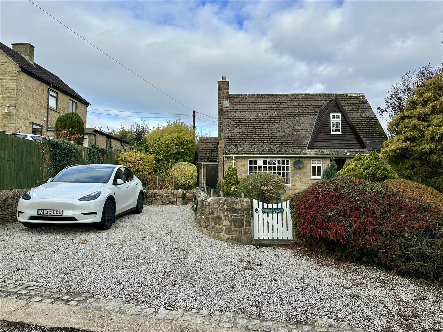 Virginia Cottage, Trinkey Lane, Stoney Middleton, Hope Valley, S32 4TX