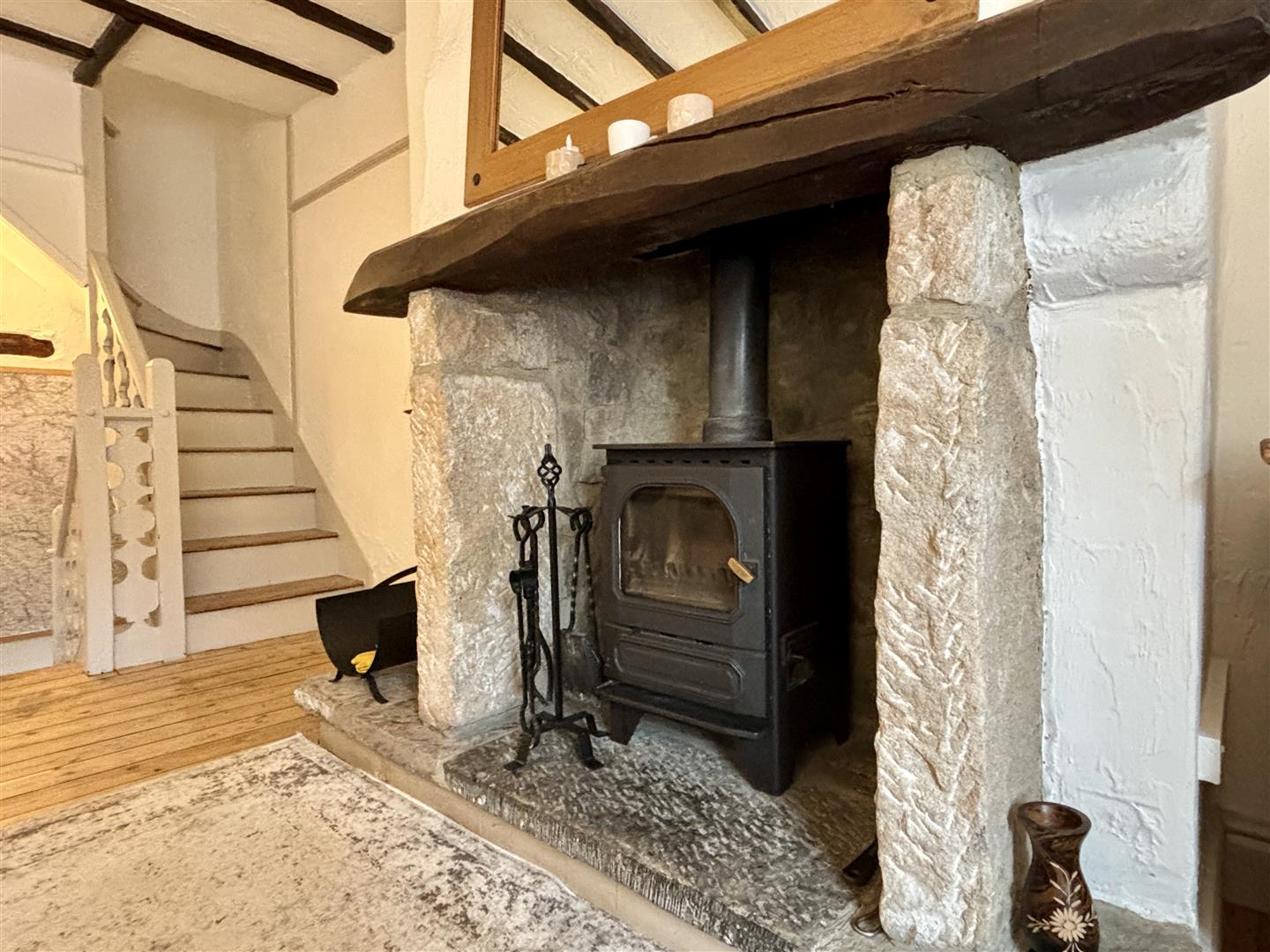 Corner Cottage, The Nook, Stoney Middleton, Hope Valley, S32 4TU