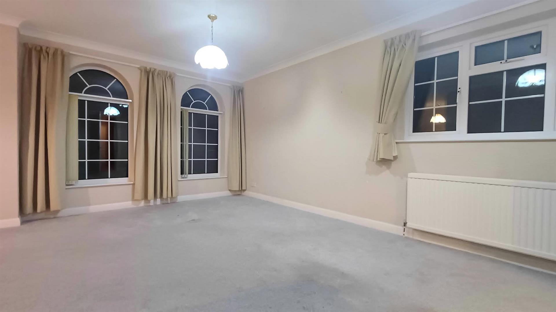 35, Meadow Drive, Tickhill, Doncaster, DN11 9ET