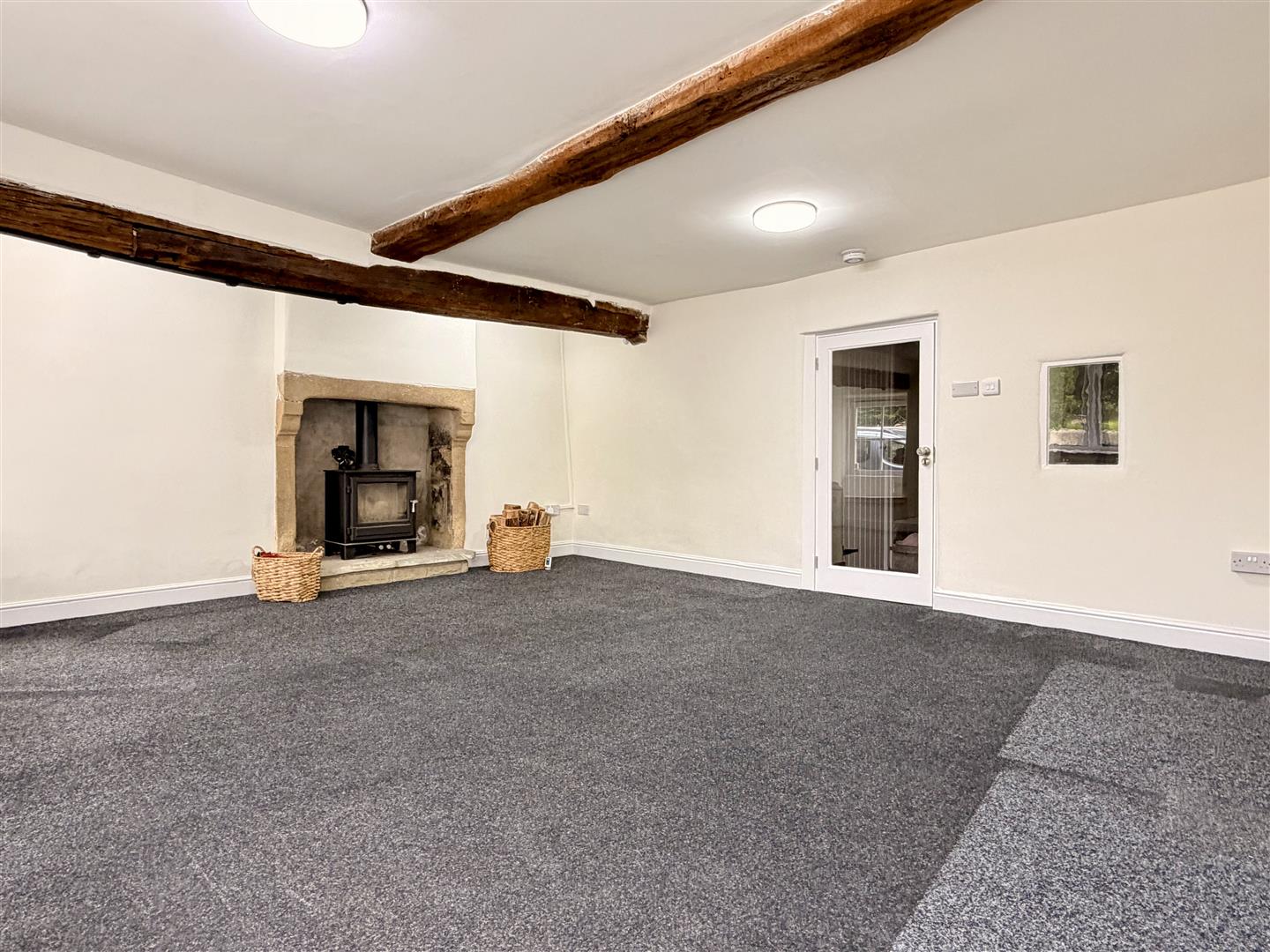 Retail at MH, Commercial Road, Tideswell, Tideswell Buxton, SK17 8NU