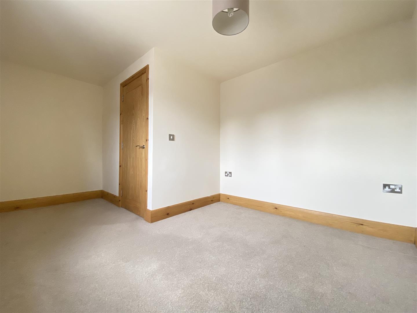 Bowlers Cottage, 2, Cross Daggers Cottages, Commercial Road, Tideswell Buxton, SK17 8NU