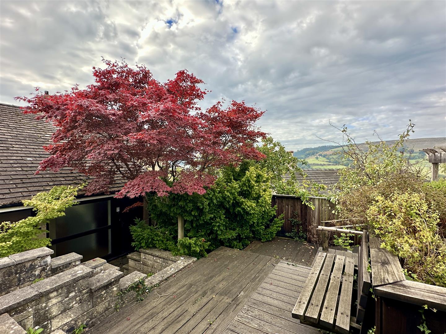 White Leaf, Higger Lane, Hathersage, Hope Valley, S32 1AW