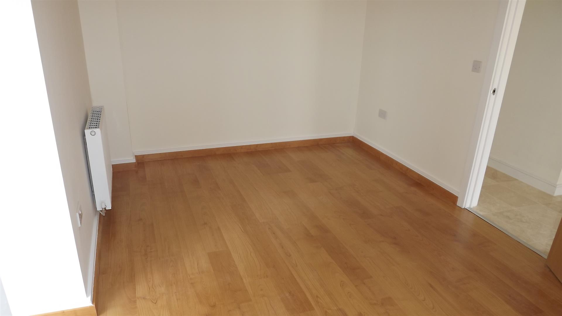 33, Castle Croft Drive, Sheffield, S2 2BZ