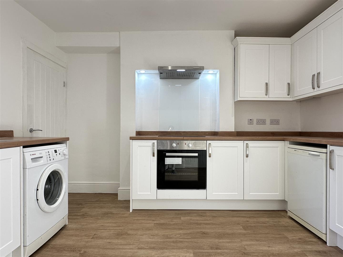 1 Chapel Cottages, Main Road, Hathersage, Hope Valley, S32 1BB