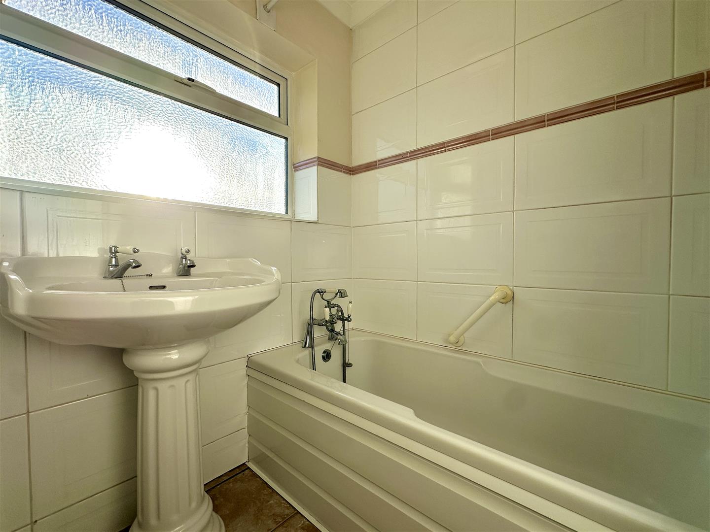 34, Leyfield Road, Dore, Sheffield, S17 3EE